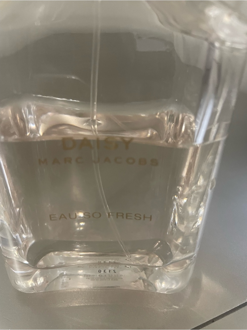 Marc Jacobs Daisy Floral-Top. Daisy perfume. Almost half full. - Picture 3 of 7